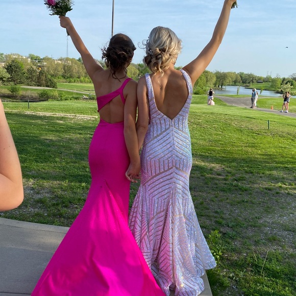 Hot Pink One Shoulder Open Back Sherri Hill Size 0 Prom Dress with Slit + bustle - Picture 15 of 16